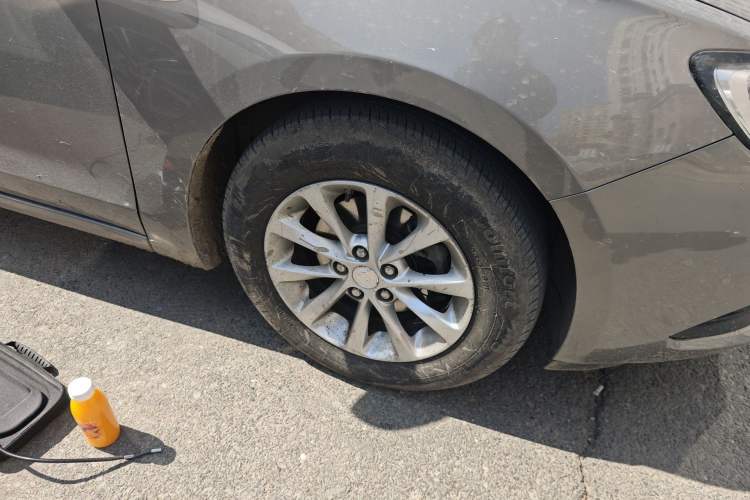 Used Buick GT 2018 15T Dual-Clutch Advanced Model China V Standard Right Front Wheel Hub