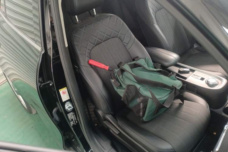 Used ORA Good Cat 2022 400km Standard Range Luxury Version Lithium Iron Phosphate