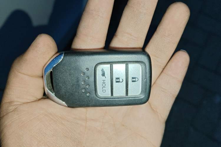 Used Honda CR-V 2015 2.4L Four-Wheel Drive Prestige Edition
