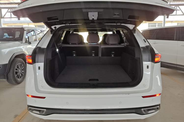 Used Chery Tiggo 9 2025 2.0T Automatic Two-Wheel Drive Luxury Edition 5 Seats