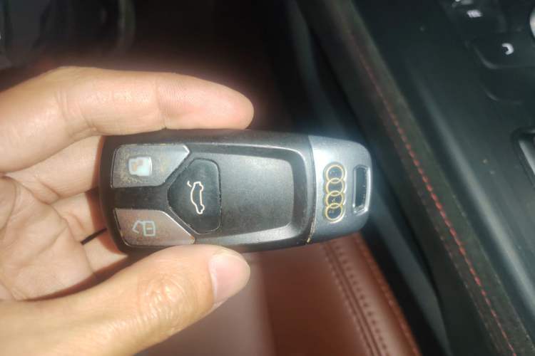 Used Audi A4L 2018 30th Anniversary Edition 30 TFSI Ambition Model