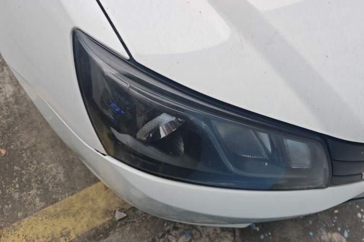 Used Geely Auto Classic Emgrand 2013 Sedan 1.8L Manual Entry-Level CNG Model
