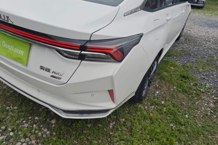 Used Dongfeng Aeolus Yixuan MAX 2021 1.5T Super-Powered Dad Edition Right Rear Taillight