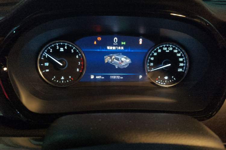 Used Buick GL8 2021 Land Cruiser Executive Class 652T Comfort Model Odometer Close Up