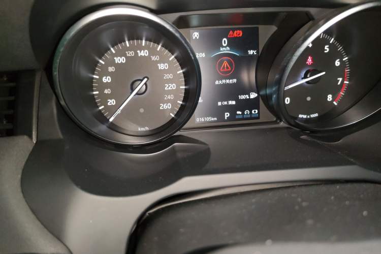 Used Land Rover Range Evoque 2018 240 PS SE Smart Brilliance Edition Odometer Close Up