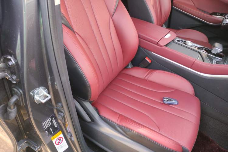 Used Changan CS75 PLUS 2021 1.5T Automatic Prestige Model
