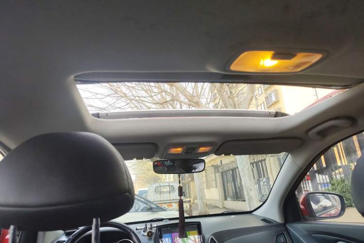 Used Hyundai ix35 2013 2.0L Automatic Two-Wheel Drive Smart GLS China IV Standard