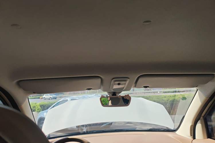 Used Wuling Hongguang MINIEV 2025 Four-Door Version Advanced Edition Headliner