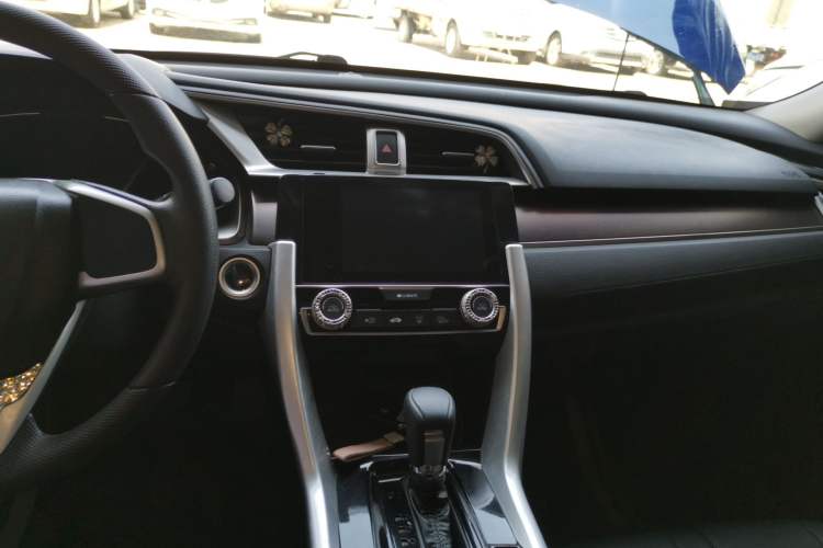 Used Honda Civic 2016 220TURBO CVT Luxury Edition
