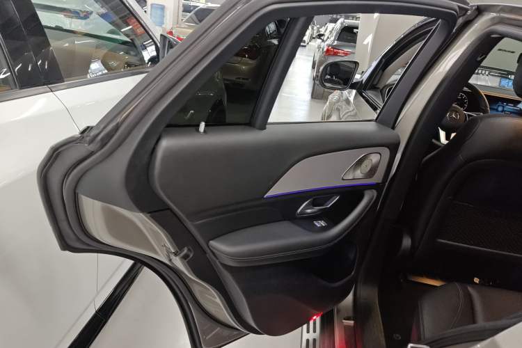 Used Mercedes-Benz GLE 2022 GLE 350 4MATIC Coupe SUV Luxury Model
