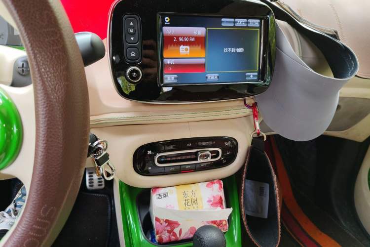 Used smart fortwo 2019 0.9T 66kW Red Instant Special Edition China VI Audio And AC Panel