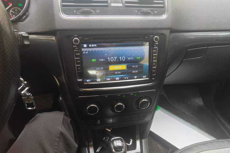 Used Skoda Yeti 2016 1.4TSI DSG Advanced Edition Audio And AC Panel