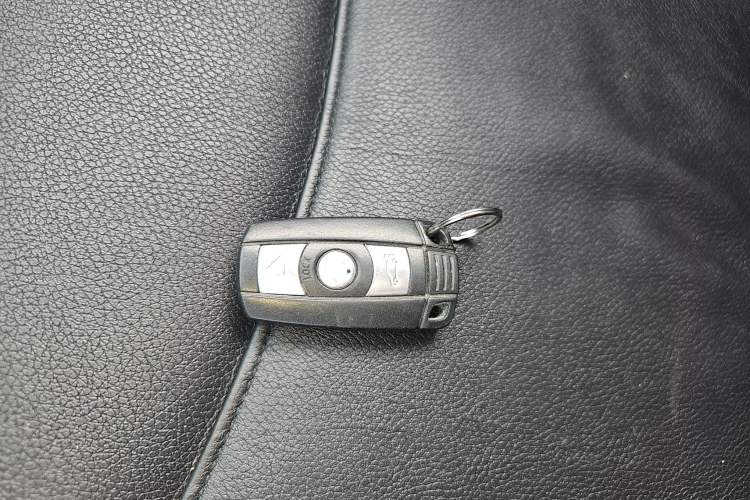 Used BMW X1 2012 sDrive18i Luxury Edition
