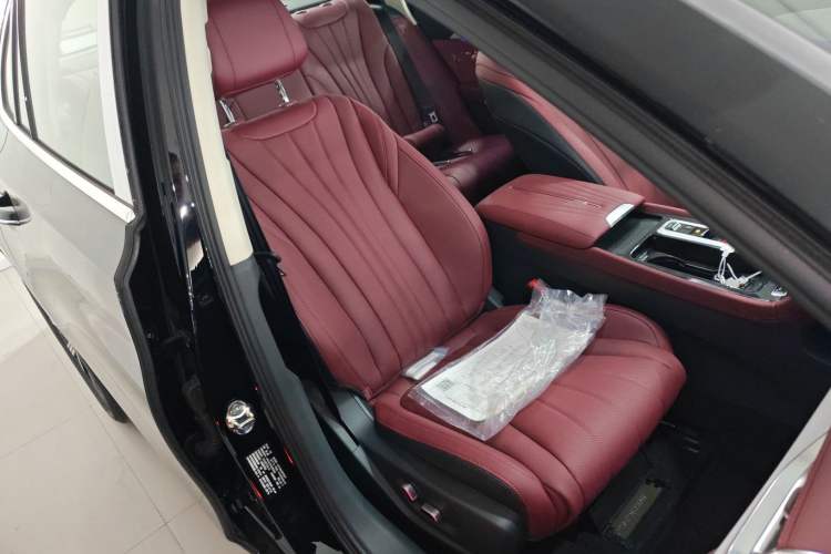 Used Hongqi H5 PHEV 2025 170 Super Hybrid Version
