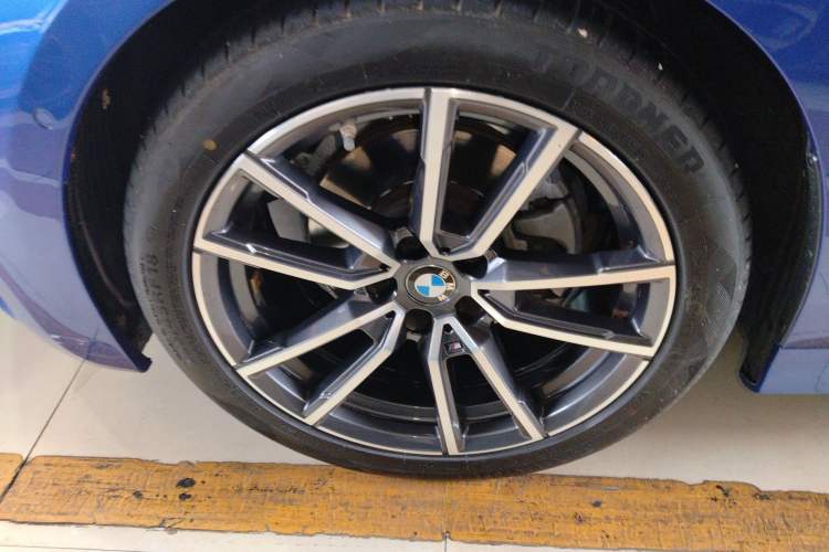 Used BMW 3 Series 2020 320Li M Sport Package Left Front Wheel Hub