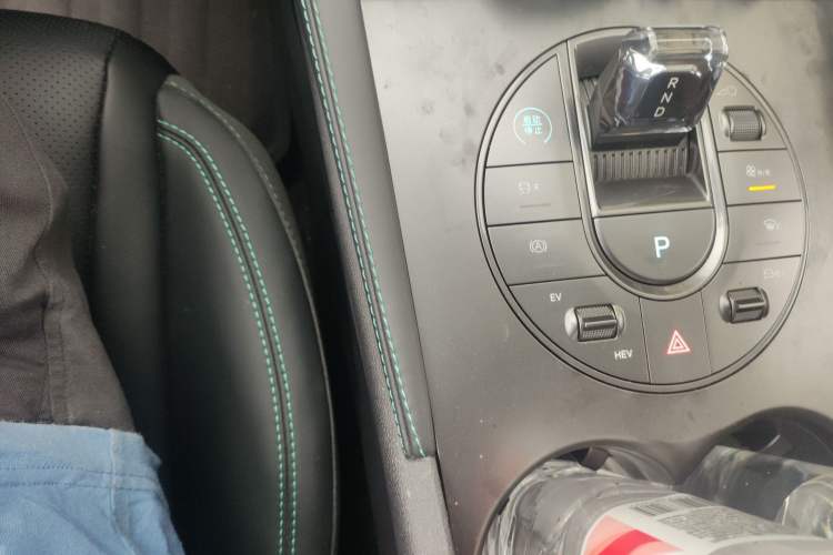 Used BYD Seal 06 New Energy 2024 DM-i 80KM Prestige Model Gear Lever