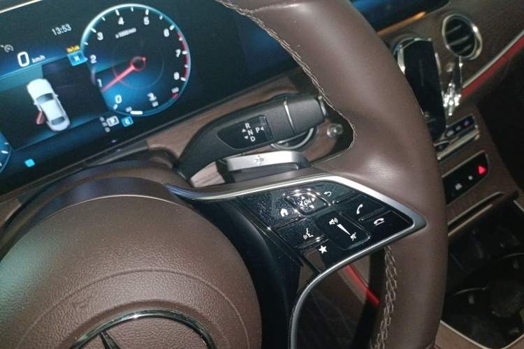 Used Mercedes-Benz E-Class 2023 Updated E 300 L Fashion Edition
