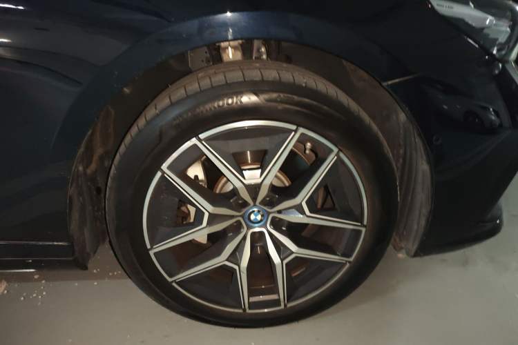 Used BMW i5 2025 eDrive 35L M Sport Package
