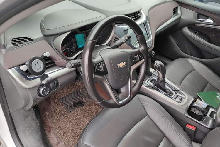 Used Chevrolet Malibu 2016 2.4L Automatic Luxury Edition Steering Wheel