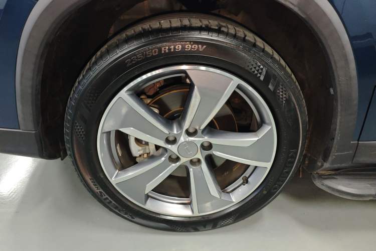 Used Geely Auto Haoyue L 2023 2.0T DCT Flagship Version Left Front Wheel Hub