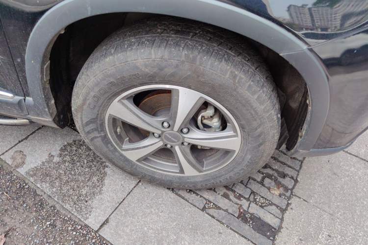 Used Haval H6 2015 Revised Version Sport Edition 1.5T Manual Transmission Two-Wheel Drive Elite Grade
