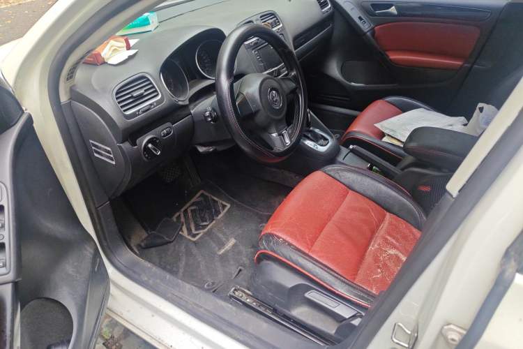 Used Volkswagen Golf 2012 1.4 TSI Automatic Comfort Edition Left Front Seat