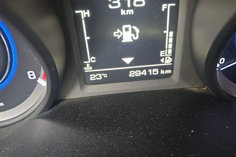 Used CHANGAN Eado 2018 1.6L GDI Manual Trendy Model China V Standard Odometer Close Up