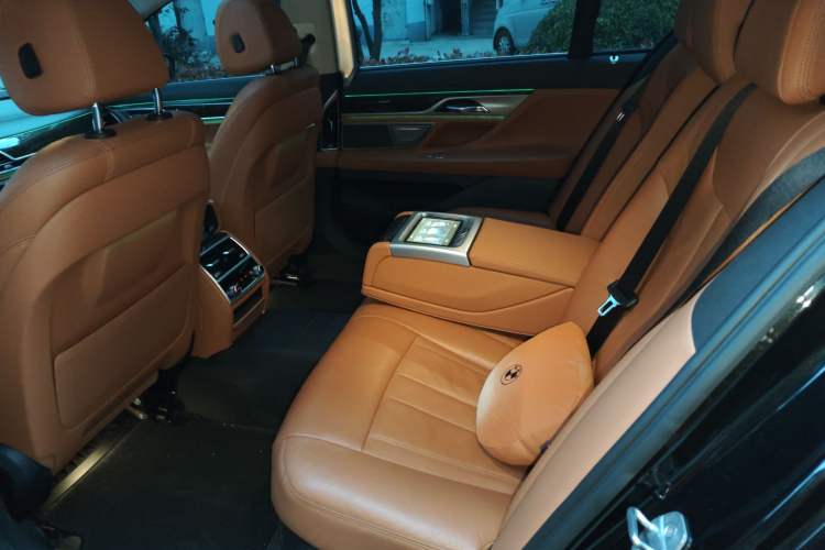 Used BMW 7 Series 2016 730Li Leading Model
