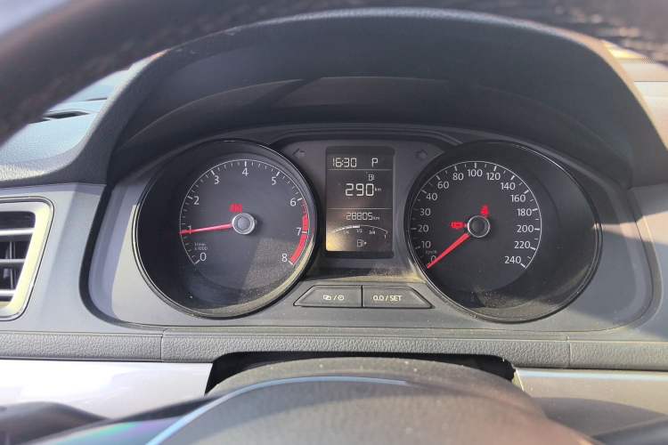 Used Volkswagen Lavida 2019 Lavida Start 1.5L Automatic Trendy Version China VI Standard Odometer Close Up