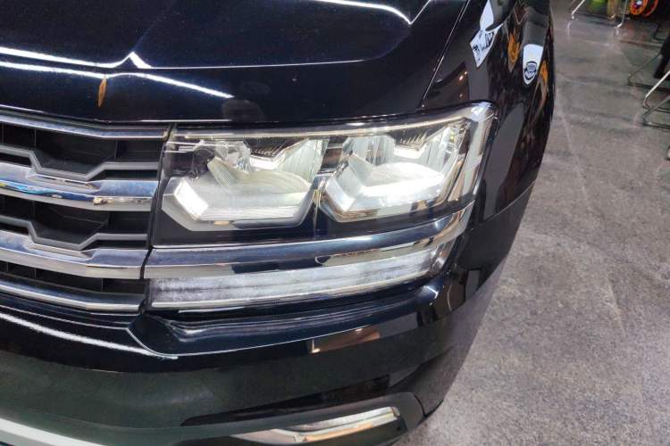 Used Volkswagen Teramont 2019 330TSI Two-Wheel-Drive Luxury Edition China VI Standard
