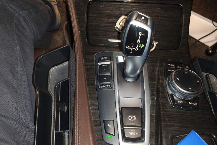 Used BMW 5 Series 2017 525Li Leading Model