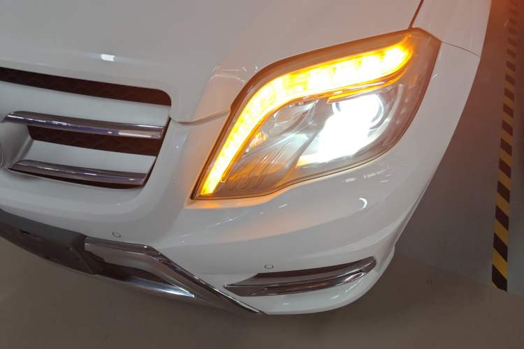 Used Mercedes-Benz GLK-Class 2015 GLK 260 4MATIC Dynamic Edition Ultimate Version