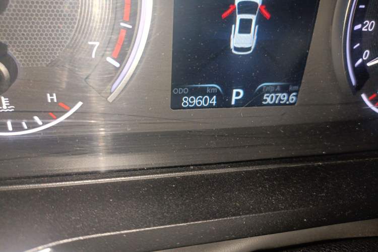 Used Dongfeng Fengon ix5 2019 220T CVT ZhiShang Trim China V Standard
