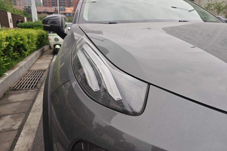 Used Lynk & Co 02 2018 1.5T DCT Two-Wheel Drive Pro Version China V Emission Standard Right Front Headlight