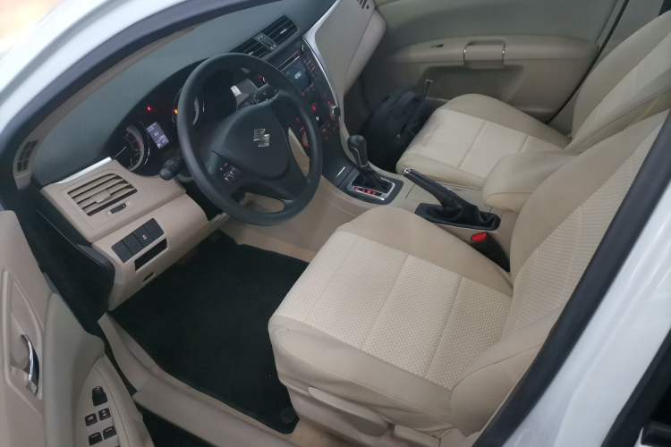 Used Suzuki Kizashi 2011 2.4L Two-Wheel Drive CVT Standard Edition