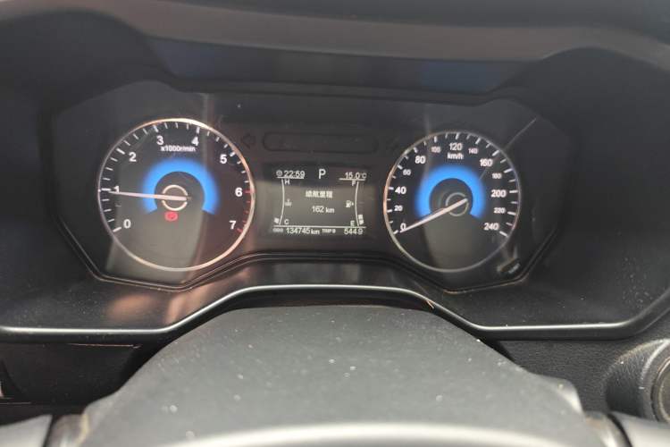 Used Dongfeng Fengon 580 2017 1.5T CVT Comfort Model Odometer Close Up