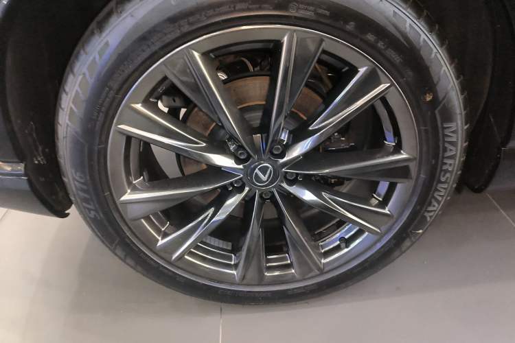Used Lexus RX 2023 500h Four-Wheel Drive F SPORT Performance Right Rear Wheel Hub
