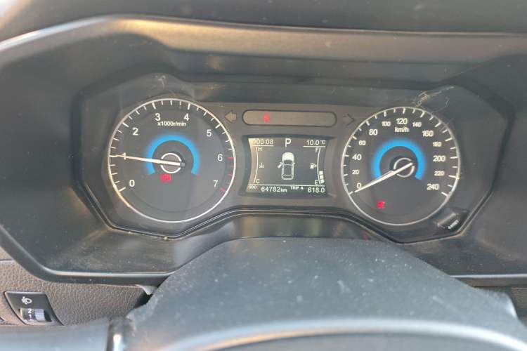Used Dongfeng Fengon 580 2017 1.5T CVT Comfort Model Instrument Cluster