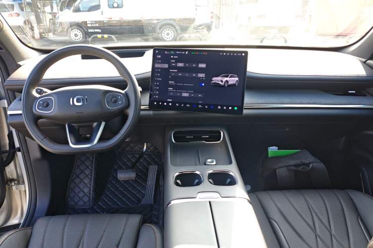 Used CHANGAN NEVO Q07 2025 215 Flagship PLUS
