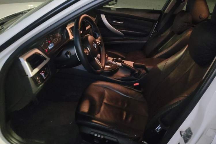 Used BMW 3 Series 2014 320i Sport Edition