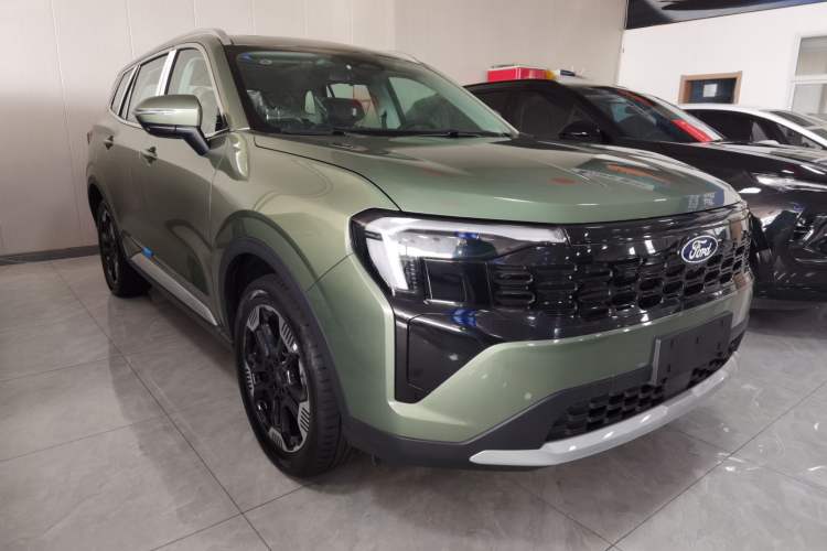 Used Ford Equator Sport 2025 EcoBoost 170 Platinum Edition
