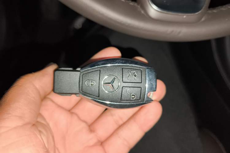 Used Mercedes-Benz GLC 2016 GLC 300 4MATIC Dynamic Model