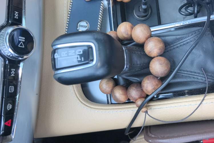 Used Volvo XC90 2015 T6 Zhiya Edition 7-seater Gear Lever