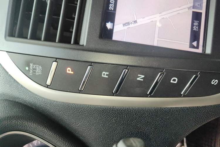 Used Lincoln MKC 2017 2.0T Two-Wheel Drive Deluxe Edition