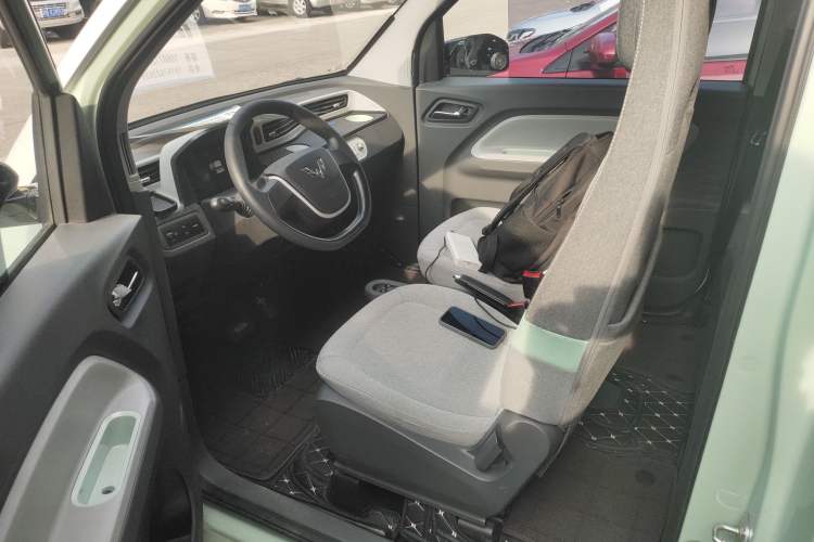 Used Wuling Hongguang MINIEV 2021 Macaron Premium Model – Lithium Iron Phosphate