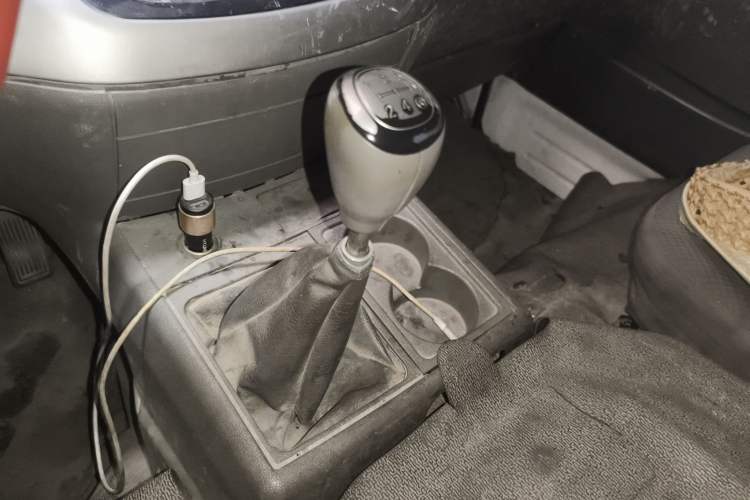 Used Jinbei Hiace 2014 2.0L 5th Generation Kuaiyunwang Business Version 4G19