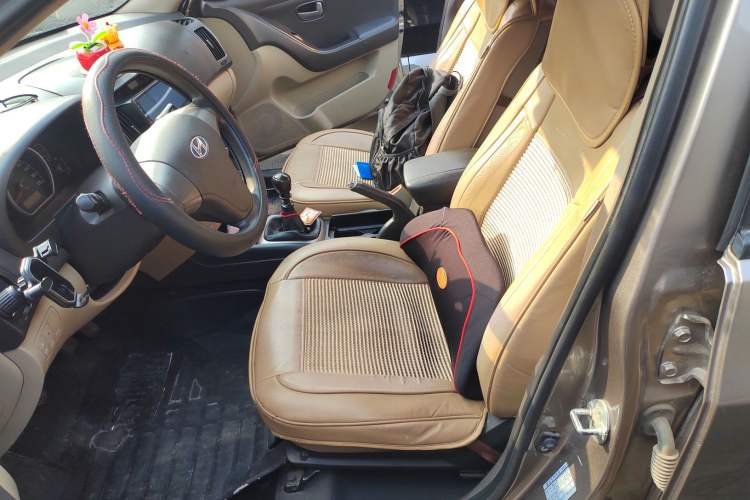 Used Hyundai Celesta 2011 1.6L Manual Comfort Edition
