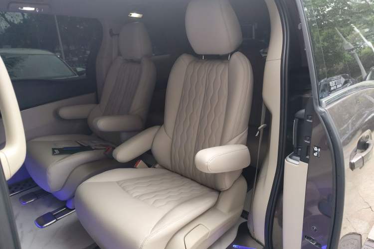 Used Buick GL8 2015 2.4L Luxury Business Premium Edition
