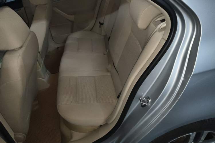 Used Volkswagen Sagitar 2011 1.6L Automatic Comfort Edition
