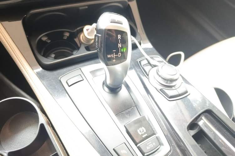 Used BMW 5 Series 2011 520Li Elegant Model Gear Lever